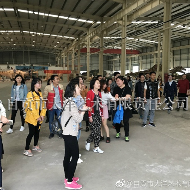 首批理工学院学生参观团来访