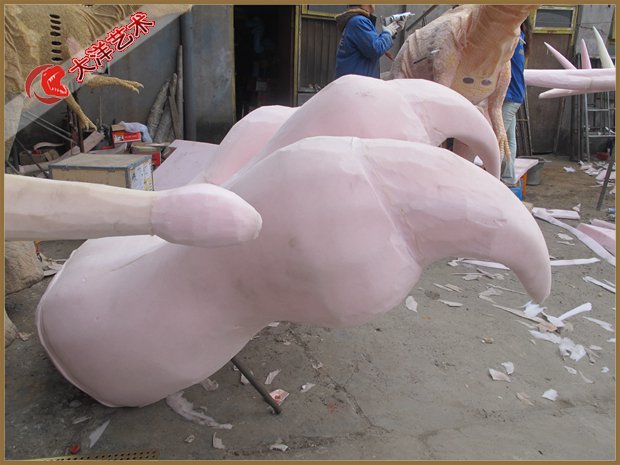 仿真恐龙造作现场-恐龙脚造作现场