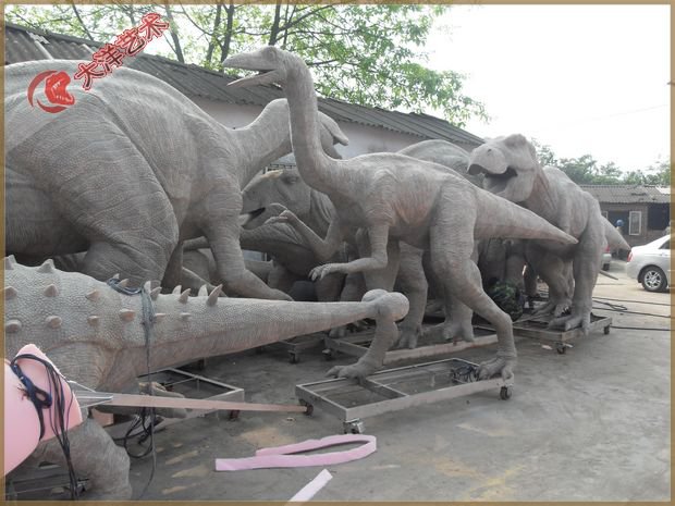 仿真恐龙造作现场-蜥脚类造作现场