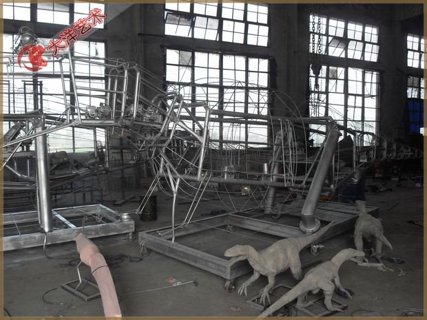 仿真恐龙造作现场-蜥脚类造作现场