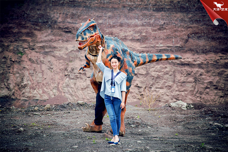 恐龙皮套，，，，，，，恐龙表演服