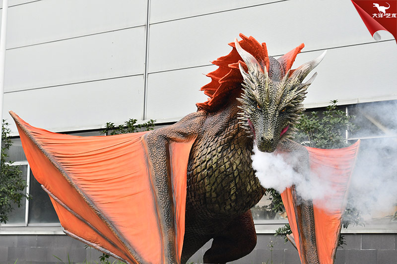 电影仿真路具造作，，，，，，，，仿真飞龙模型